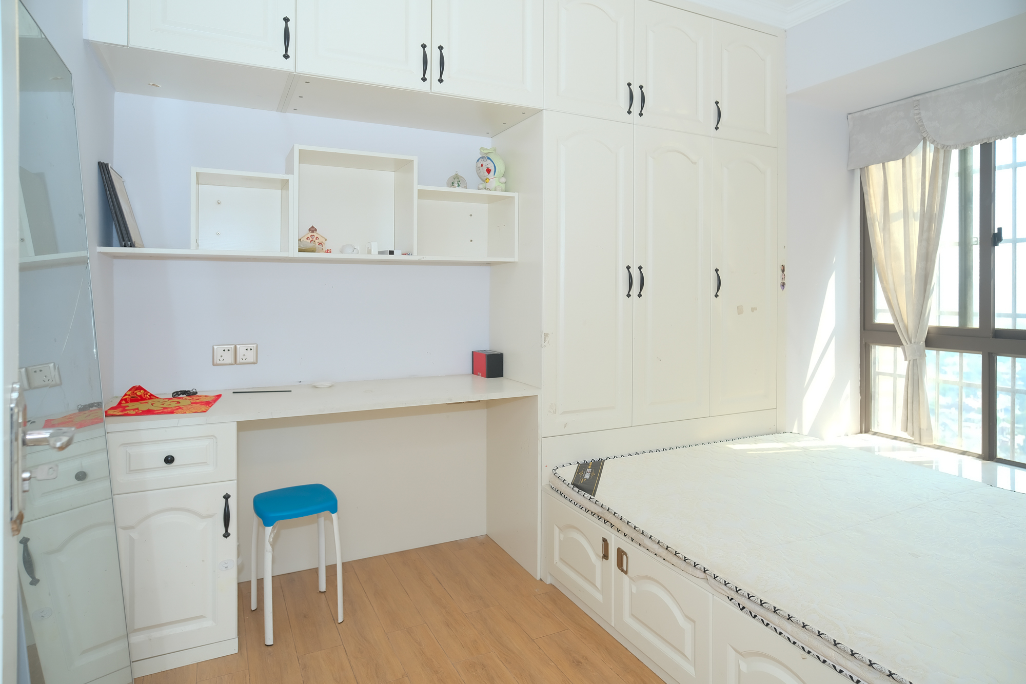 好望谷  3室2厅2卫    93.0万 好望谷  3室2厅2卫    93.0万卧室