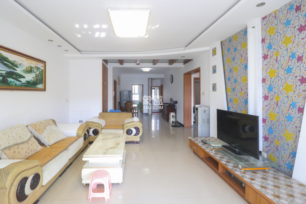 卓峰家園  3室2廳2衛(wèi)   82.80萬