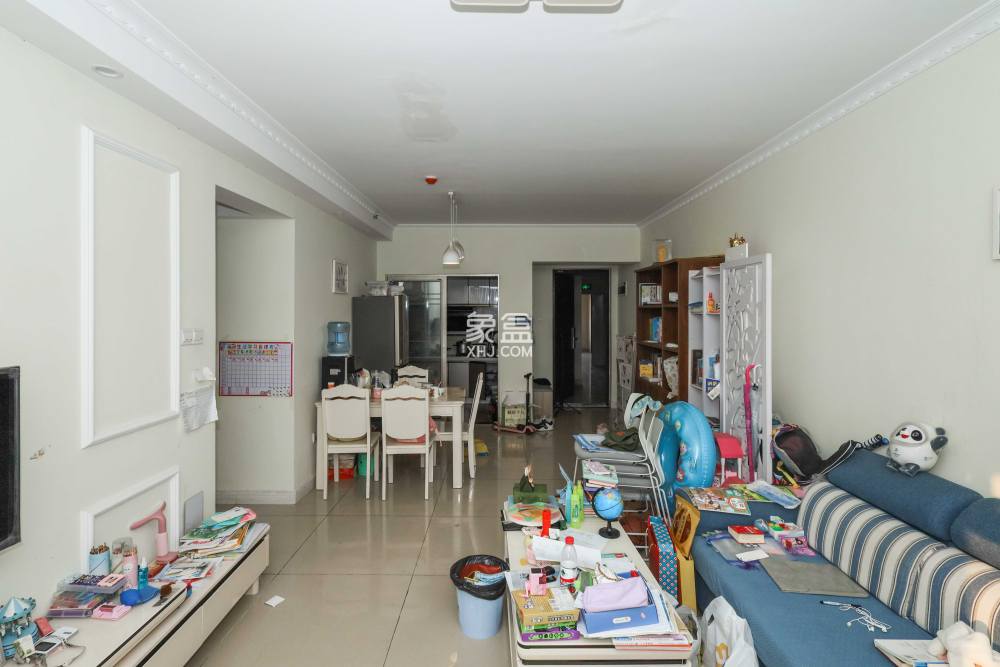 卓越浅水湾 3室2厅2卫 182.0万