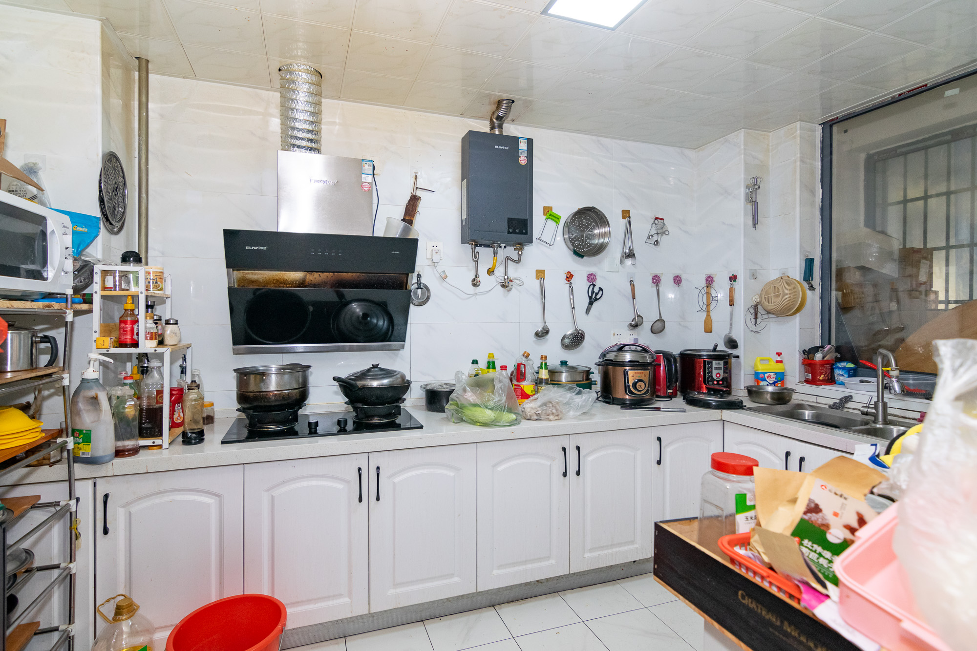 勤诚达新界 4室2厅2卫 188.0万 勤诚达新界 4室2厅2卫 188.0万厨房