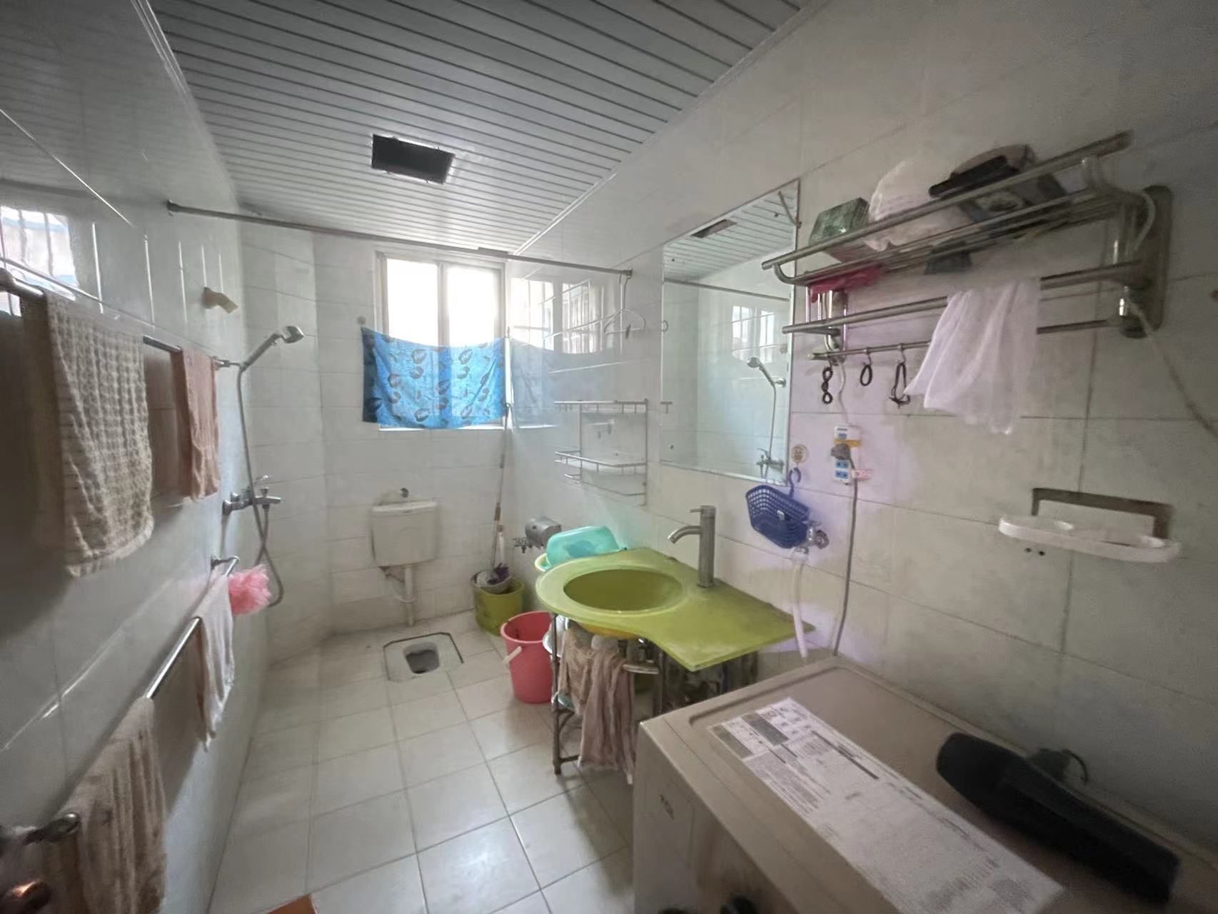 泰苑小区  3室2厅1卫    42.8万 泰苑小区  3室2厅1卫    42.8万室内图