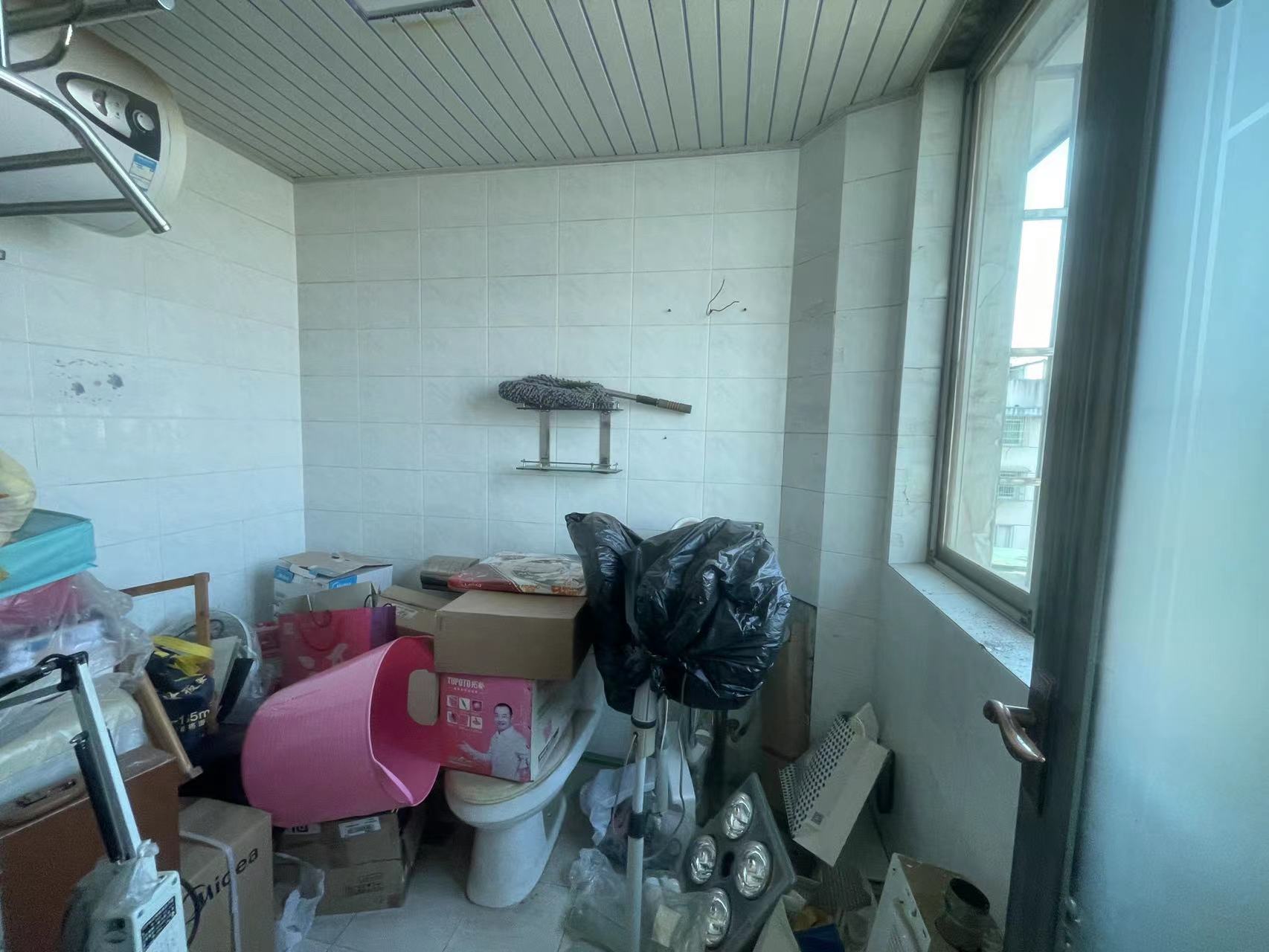 泰苑小区  3室2厅1卫    42.8万 泰苑小区  3室2厅1卫    42.8万室内图