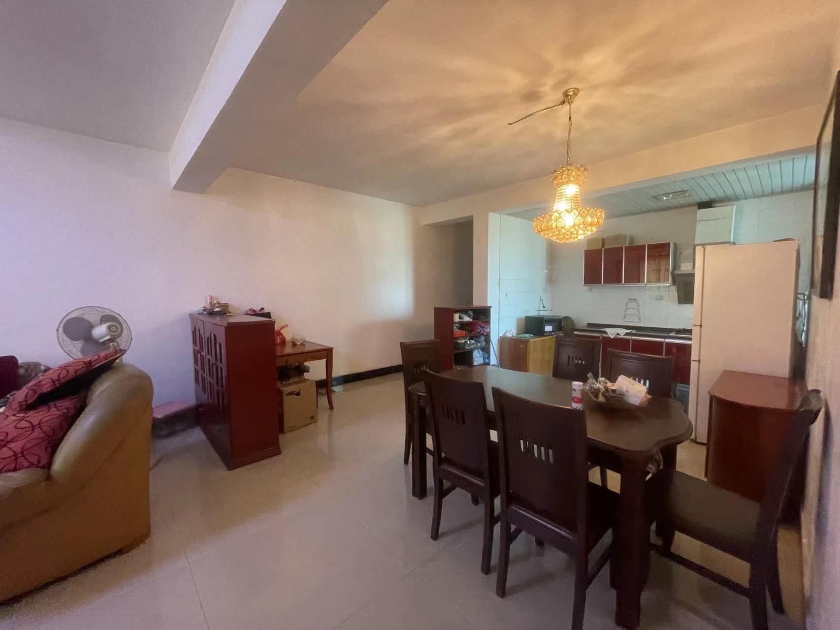 泰苑小区  3室2厅1卫    42.8万 泰苑小区  3室2厅1卫    42.8万室内图