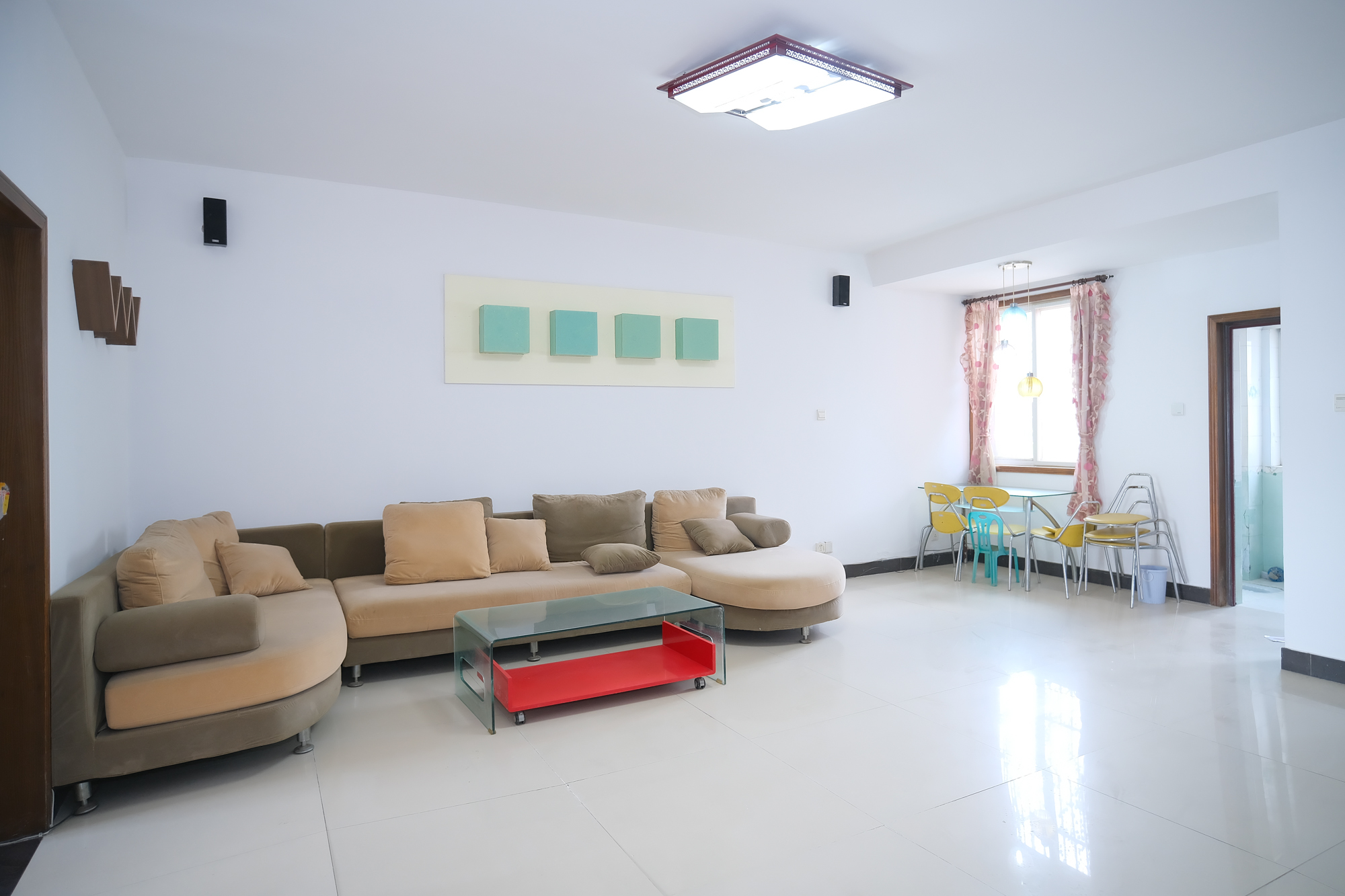 湘绣城  2室2厅1卫    37.8万客厅