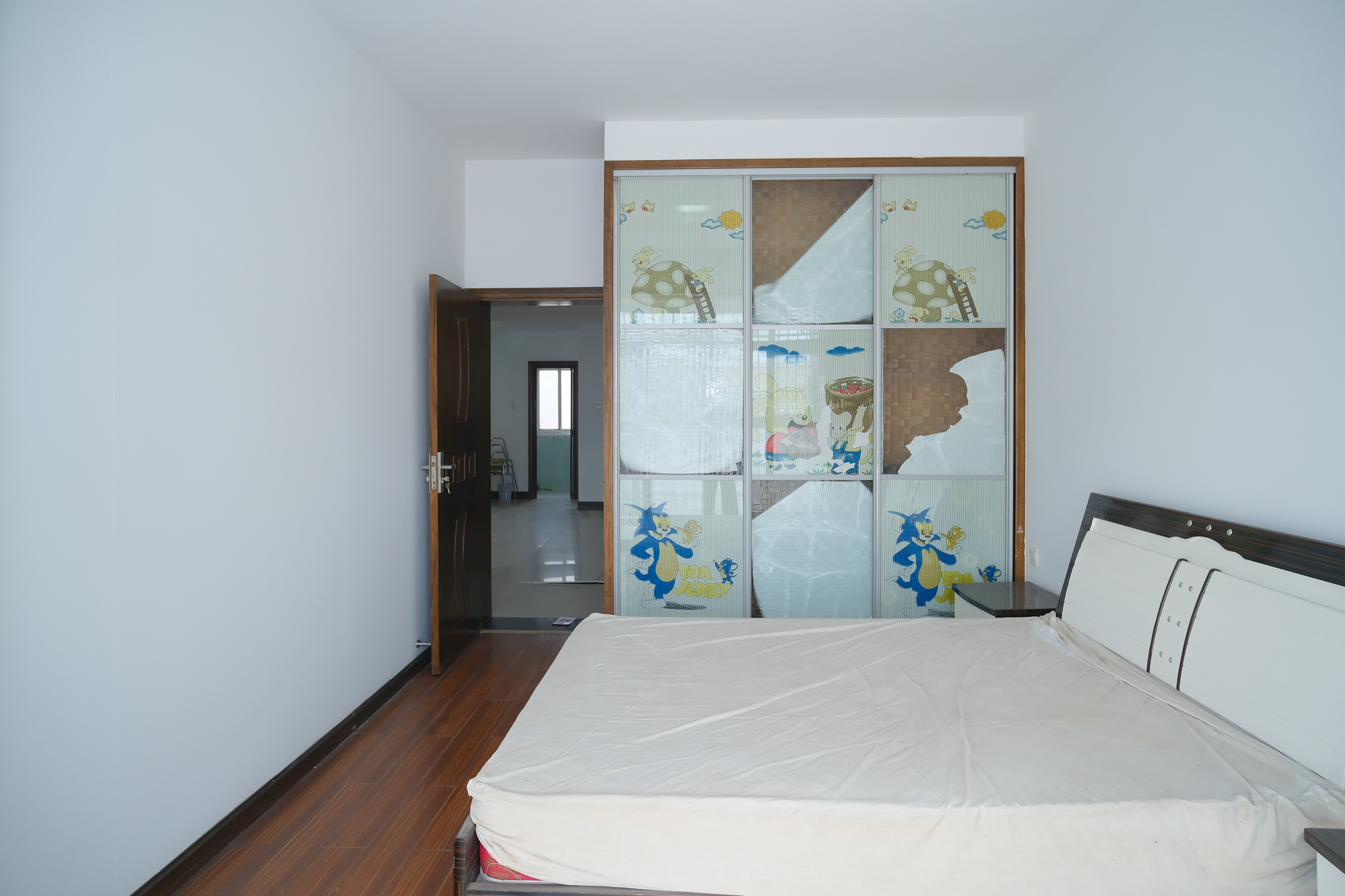 湘绣城  2室2厅1卫    37.8万卧室