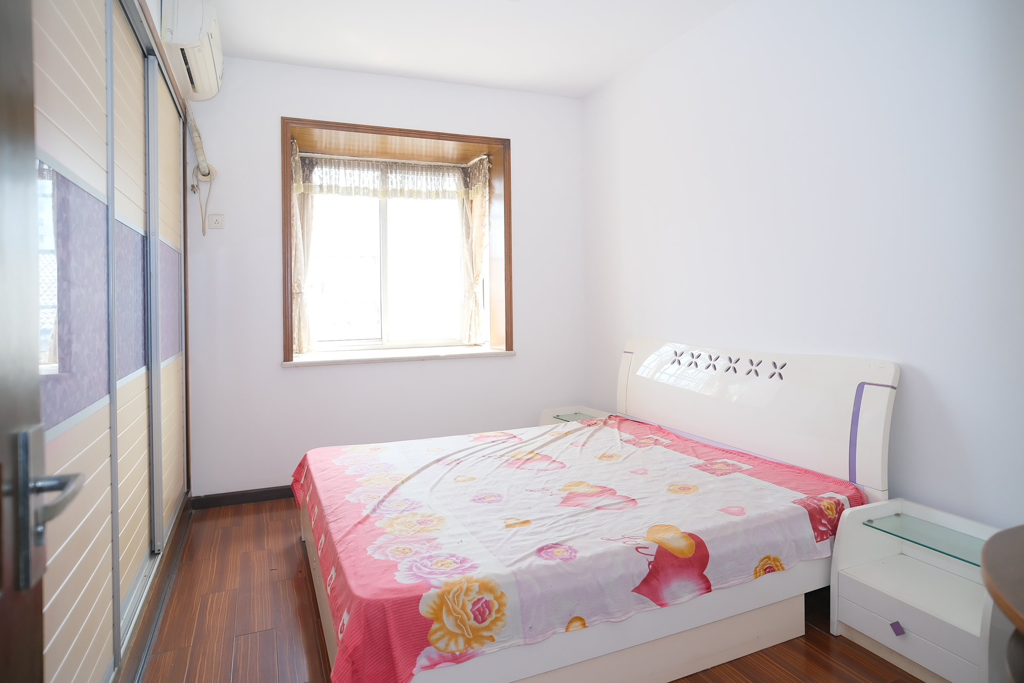 湘绣城  2室2厅1卫    37.8万 湘绣城  2室2厅1卫    37.8万卧室