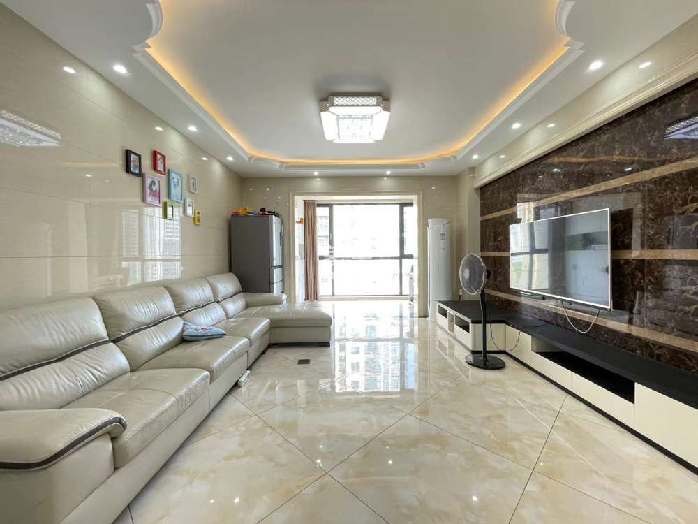 湖景名城  3室2厅2卫   63.00万