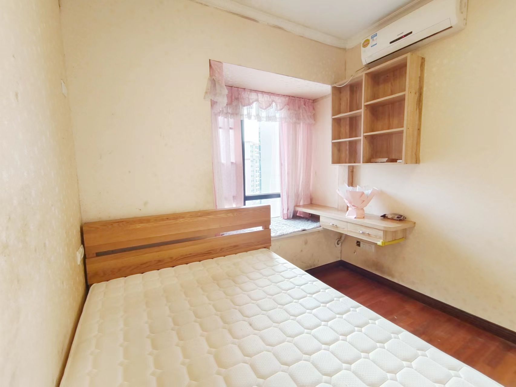 龙腾国际 2室2厅1卫 68.0万 龙腾国际 2室2厅1卫 68.0万室内图