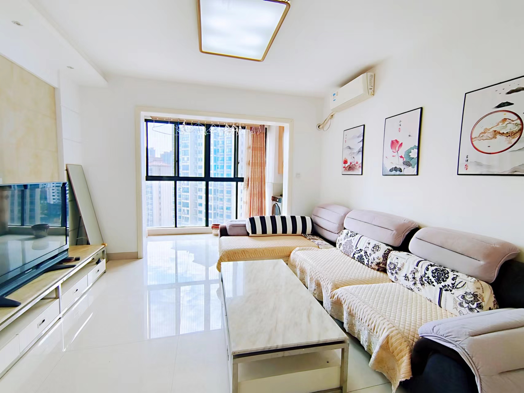 龙腾国际 2室2厅1卫 68.0万 龙腾国际 2室2厅1卫 68.0万室内图