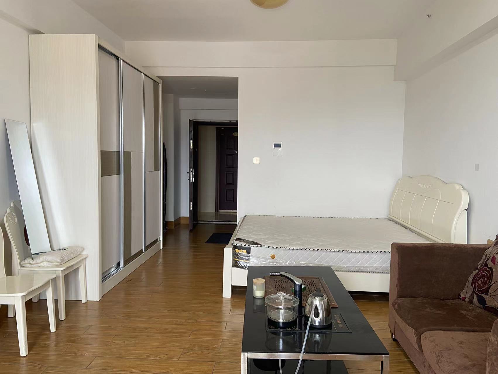 中泰财富湘江 1室1厅1卫 24.0万 中泰财富湘江 1室1厅1卫 24.0万室内图