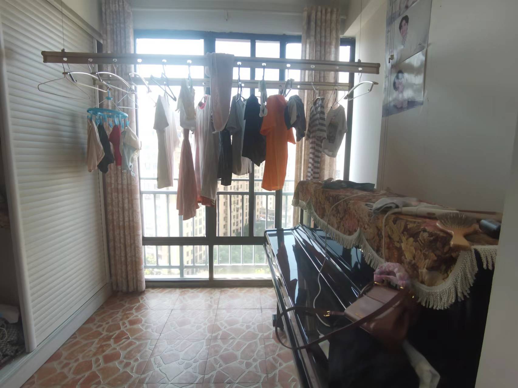 中央皇庭 3室2厅2卫 54.8万 中央皇庭 3室2厅2卫 54.8万室内图