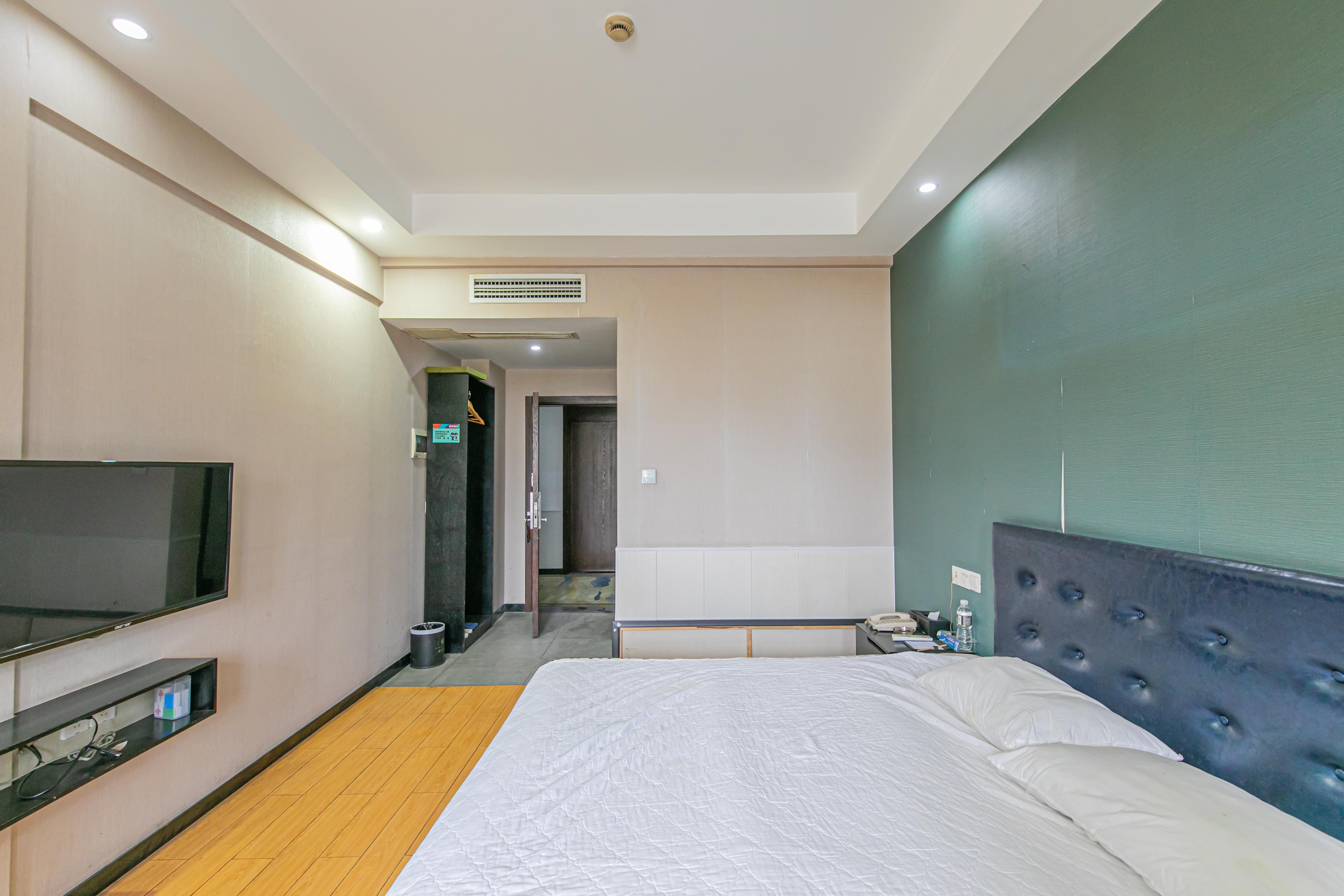 水岸世景  1室1厅1卫   24.00万