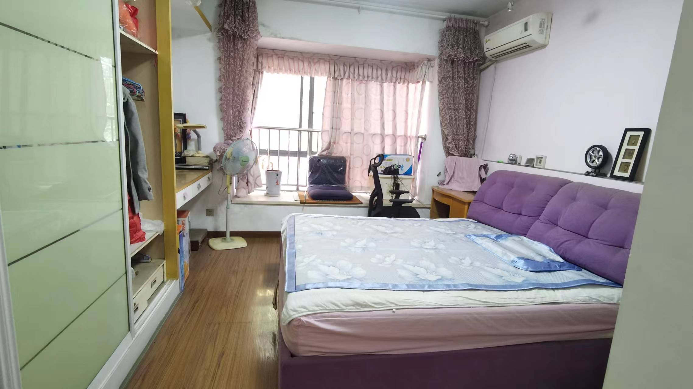 湘银二期世纪花园 4室2厅2卫 64.0万 湘银二期世纪花园 4室2厅2卫 64.0万室内图