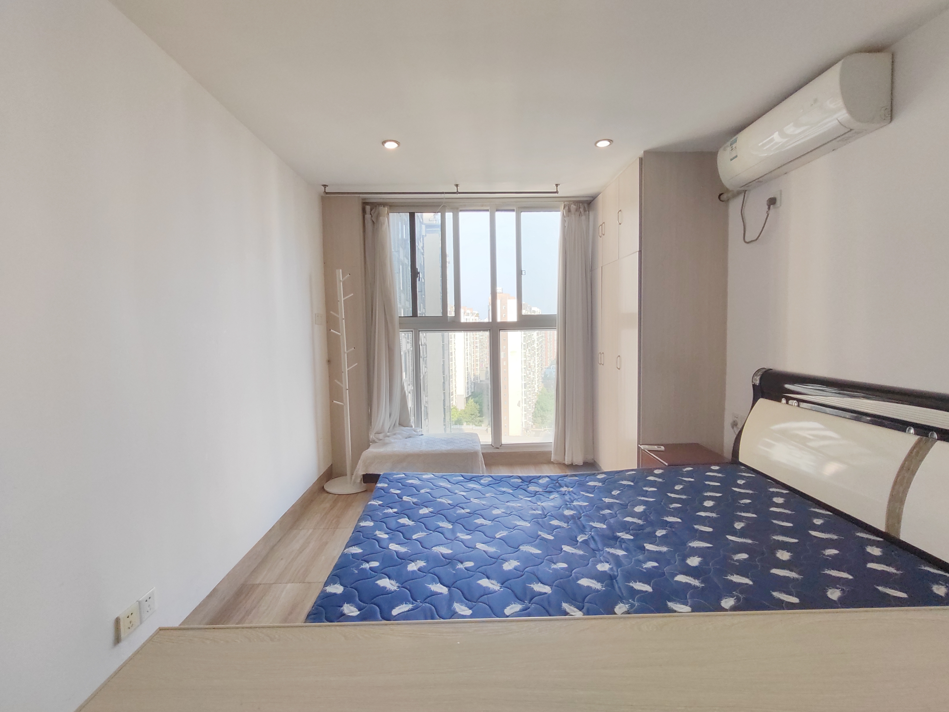 中建御山和苑 1室1厅1卫 35.0万 中建御山和苑 1室1厅1卫 35.0万室内图