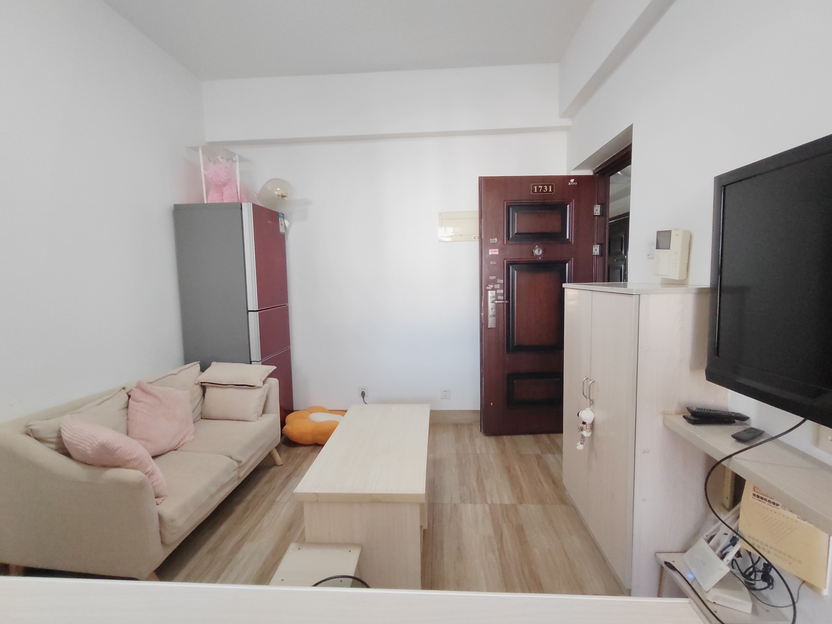 中建御山和苑 1室1厅1卫 35.0万 中建御山和苑 1室1厅1卫 35.0万室内图