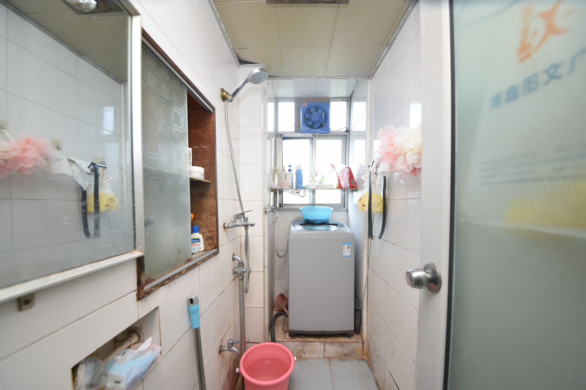 茶园坡社区(原王家冲社区)  2室1厅1卫    38.49万卫生间