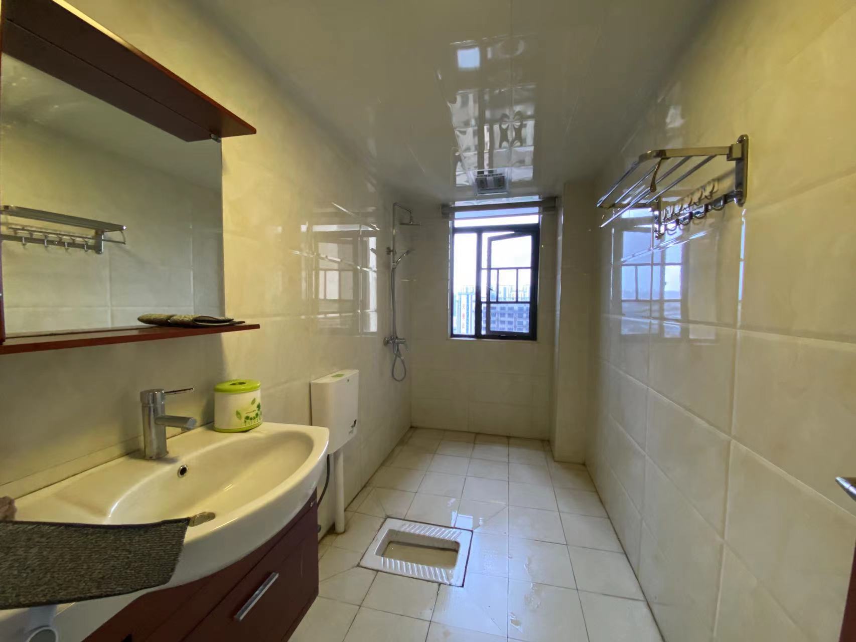 经世龙城 3室2厅2卫 100.0万 经世龙城 3室2厅2卫 100.0万室内图