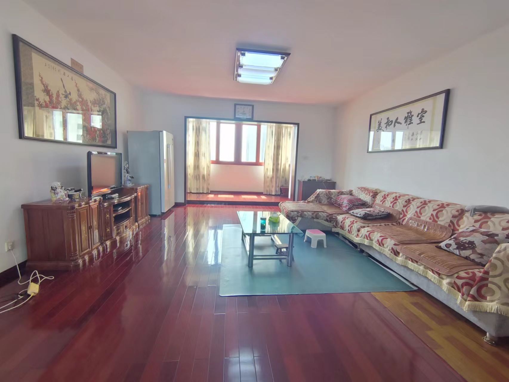 地税新村 4室2厅2卫 98.0万 地税新村 4室2厅2卫 98.0万室内图