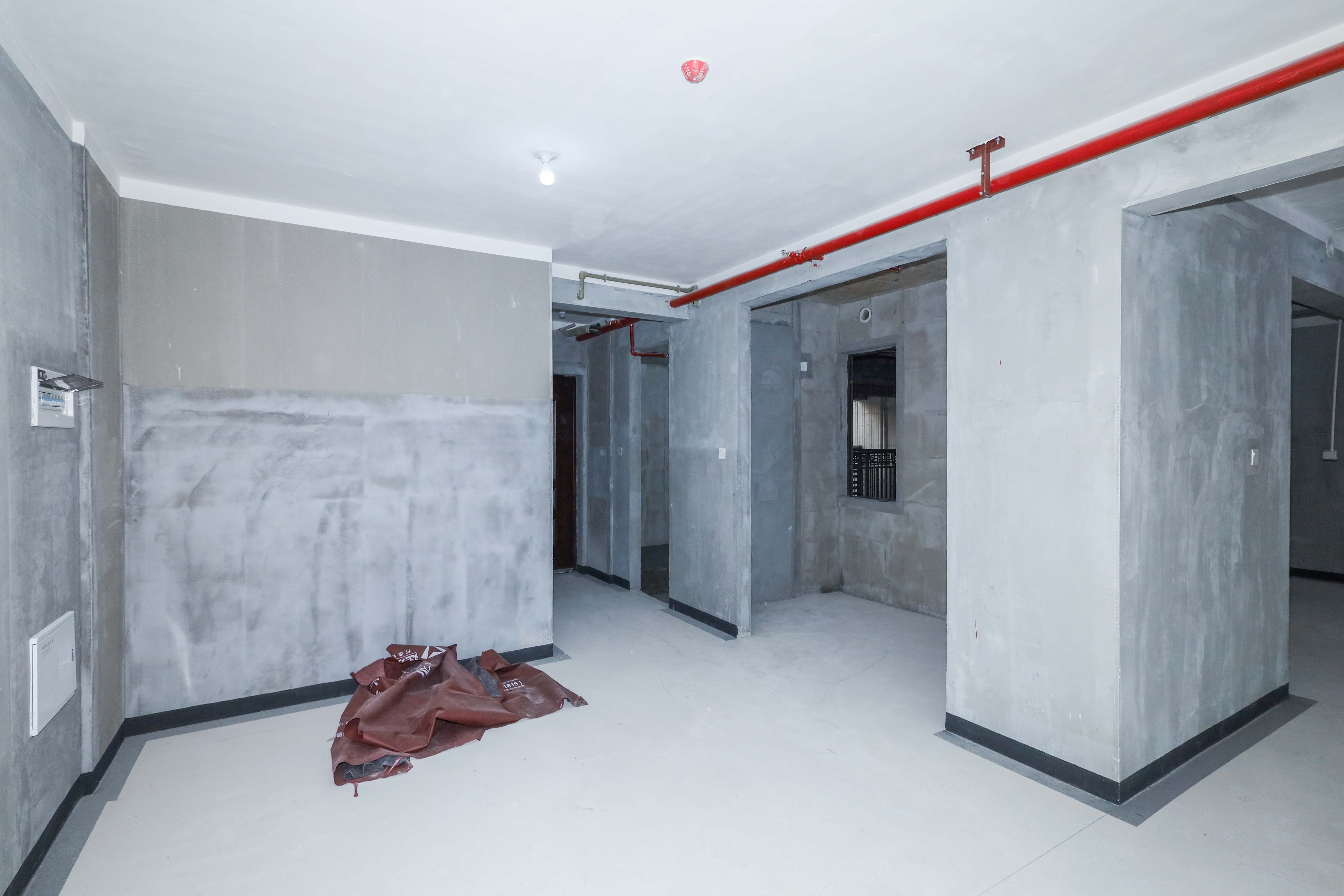 建发央著  4室2厅2卫   190.00万客厅