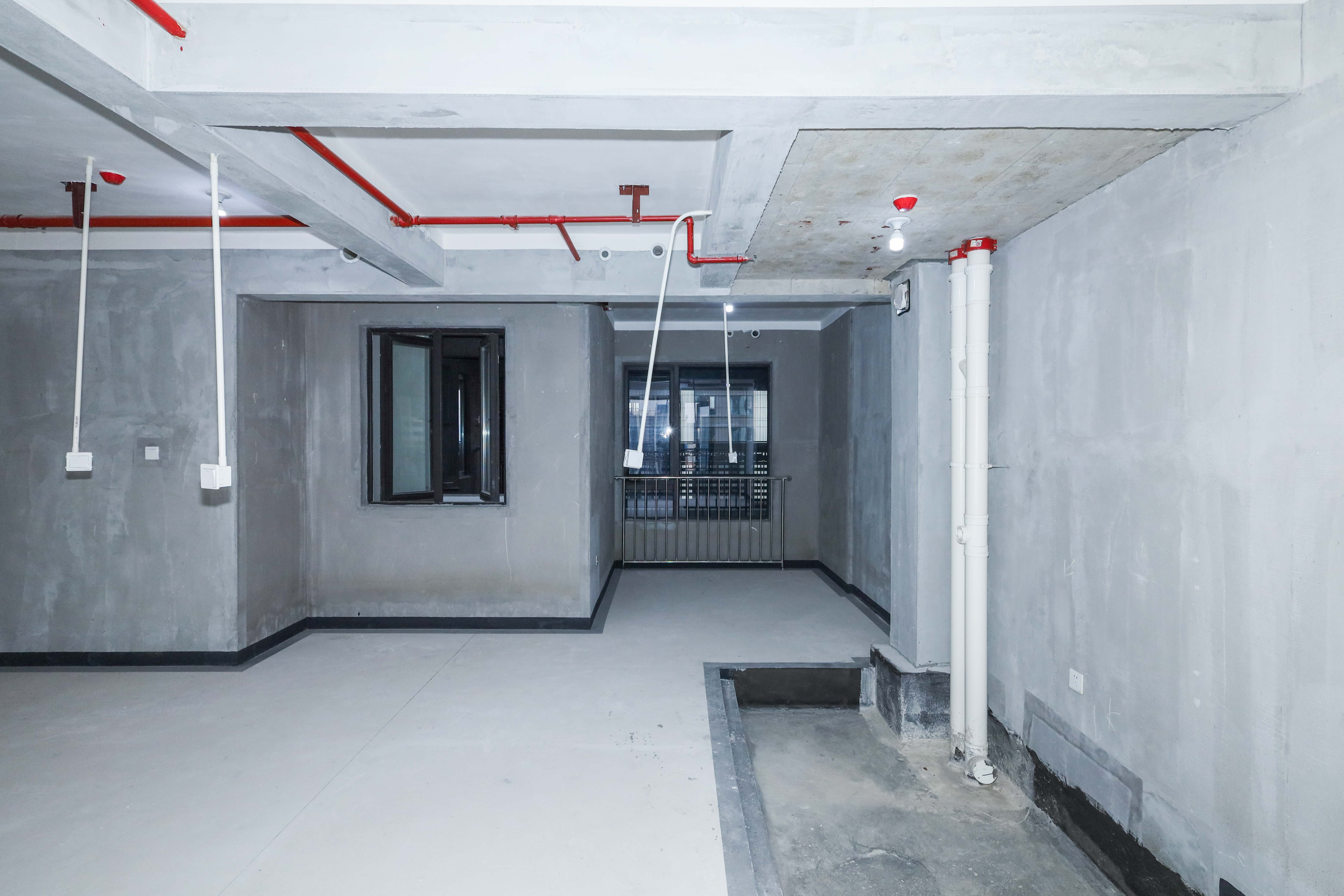 建发央著  4室2厅2卫   190.00万卧室