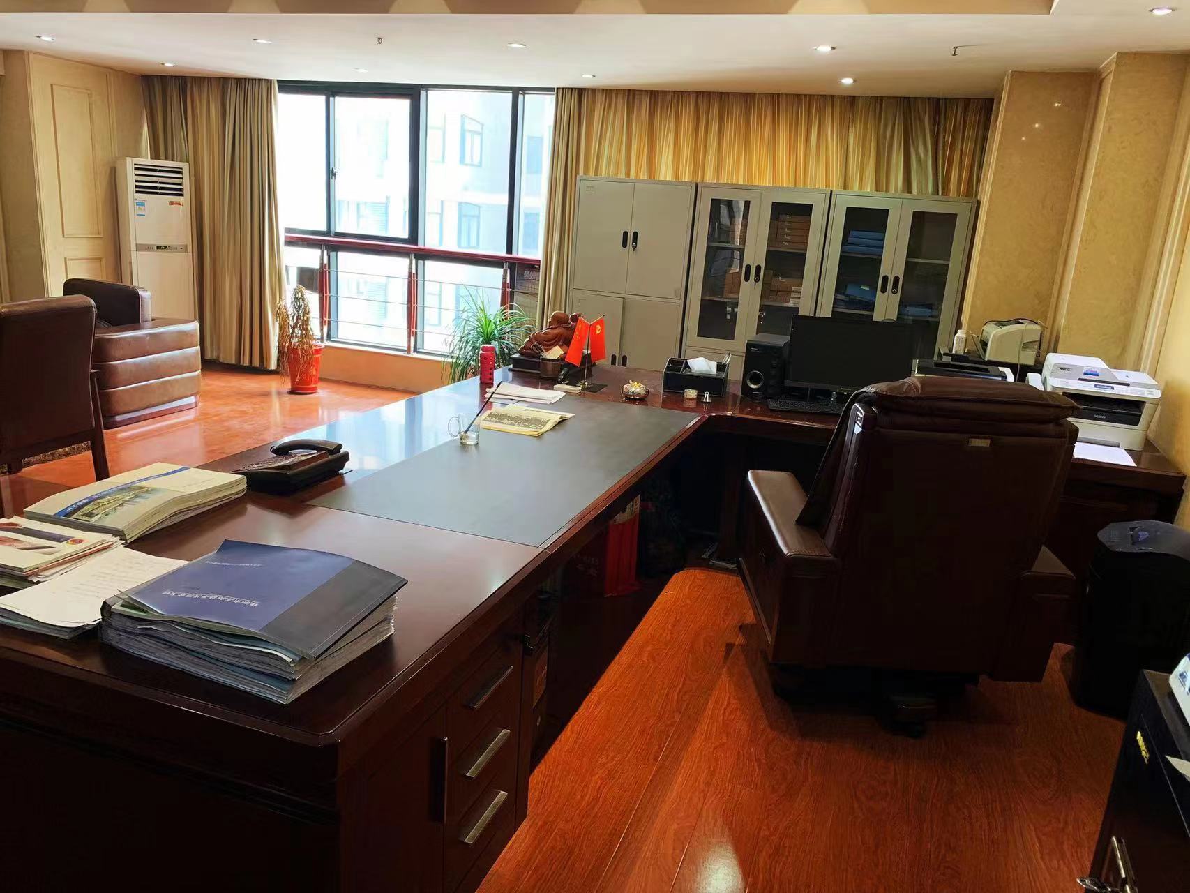 中央商业广场 1室1厅0卫 66.0万 中央商业广场 1室1厅0卫 66.0万室内图