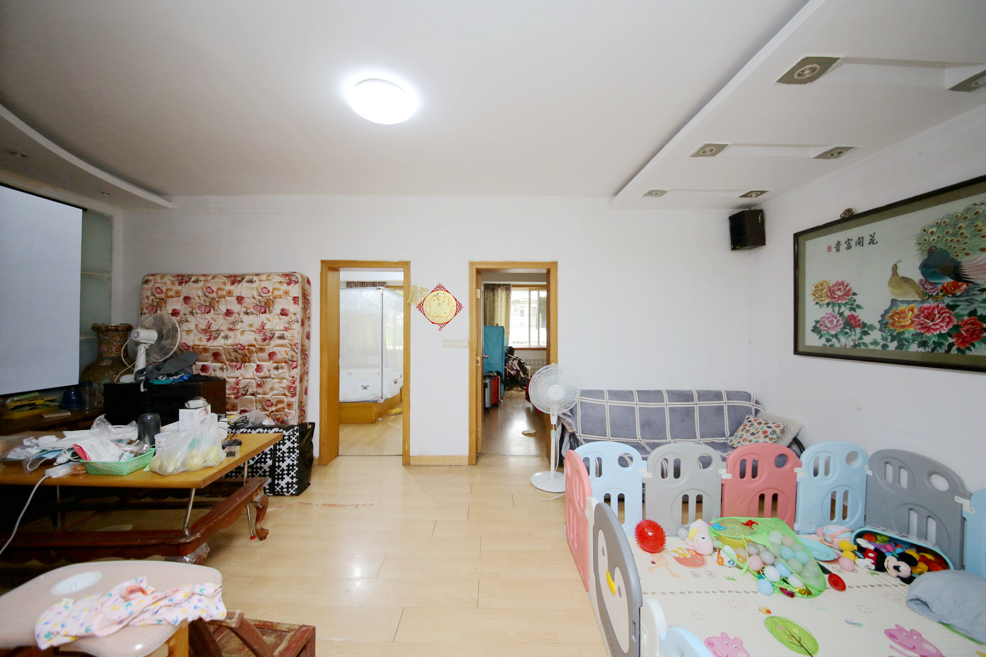 向韶村  3室2厅1卫   88.90万客厅