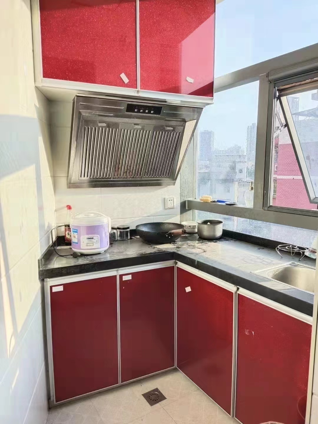 锦玉华庭新华东路1188号 1室1厅1卫 25.0万 锦玉华庭新华东路1188号 1室1厅1卫 25.0万室内图