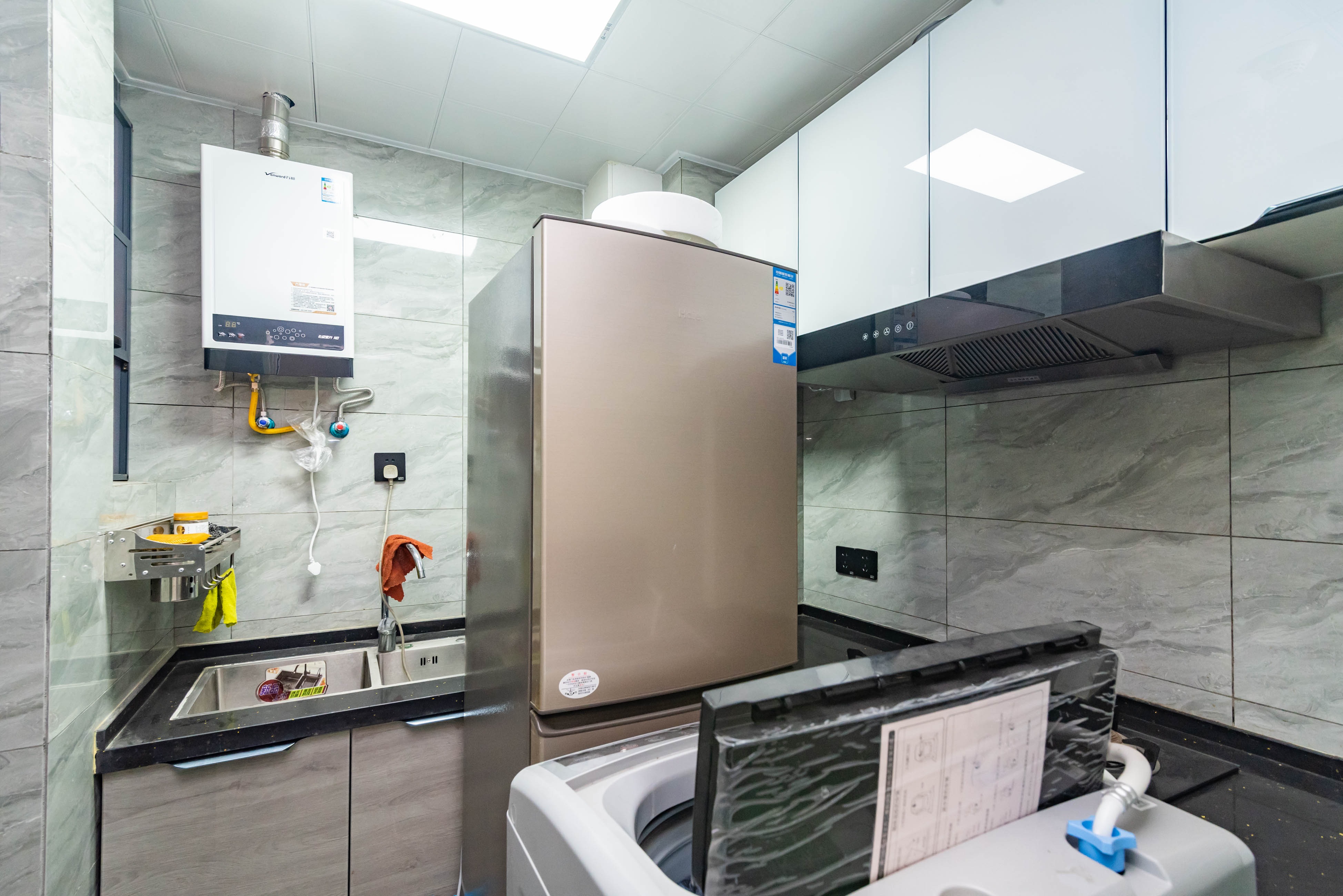 大汉海派  1室1厅1卫    45.0万 大汉海派  1室1厅1卫    45.0万厨房