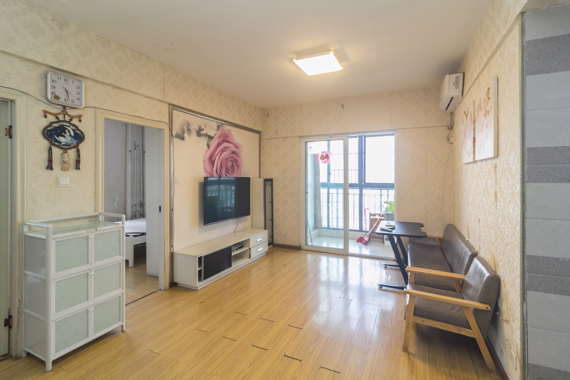 爵士湘 2室2厅1卫 45.8万 爵士湘 2室2厅1卫 45.8万客厅