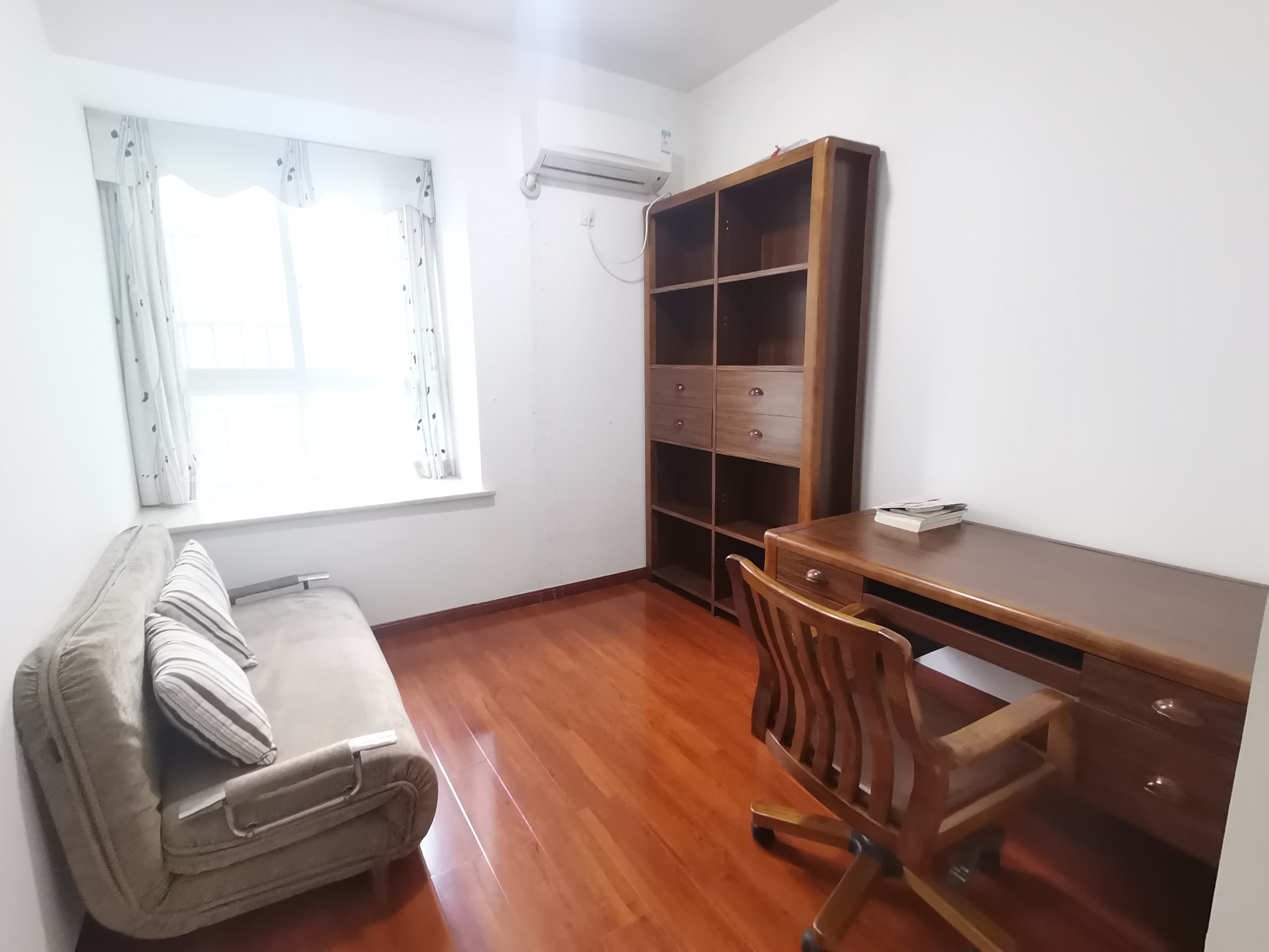 印象华都 4室2厅2卫 43.8万 印象华都 4室2厅2卫 43.8万室内图