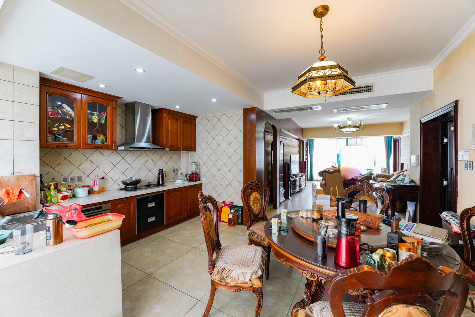 鑫远湘府华城  4室2厅2卫    195.0万 鑫远湘府华城  4室2厅2卫    195.0万厨房