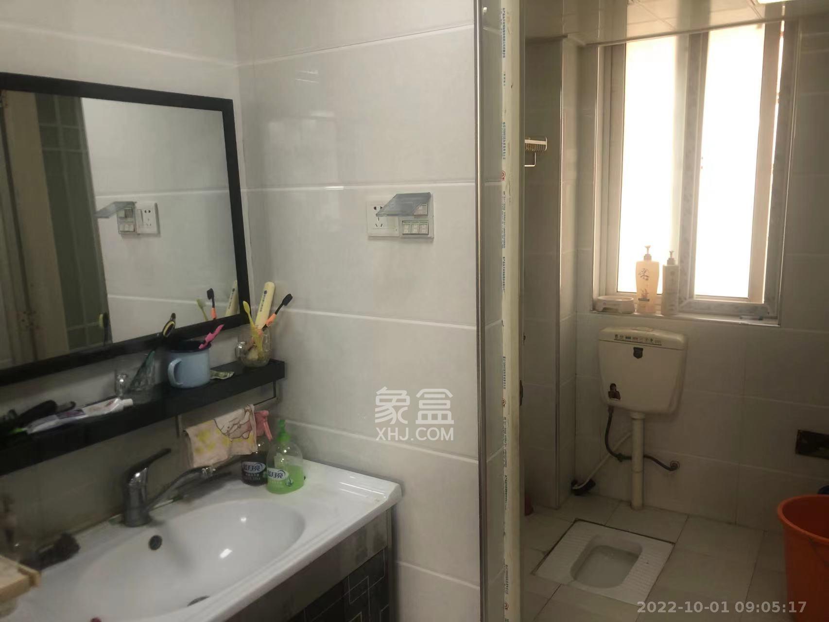 鄱阳小区  3室2厅1卫   1700.00元/月室内图
