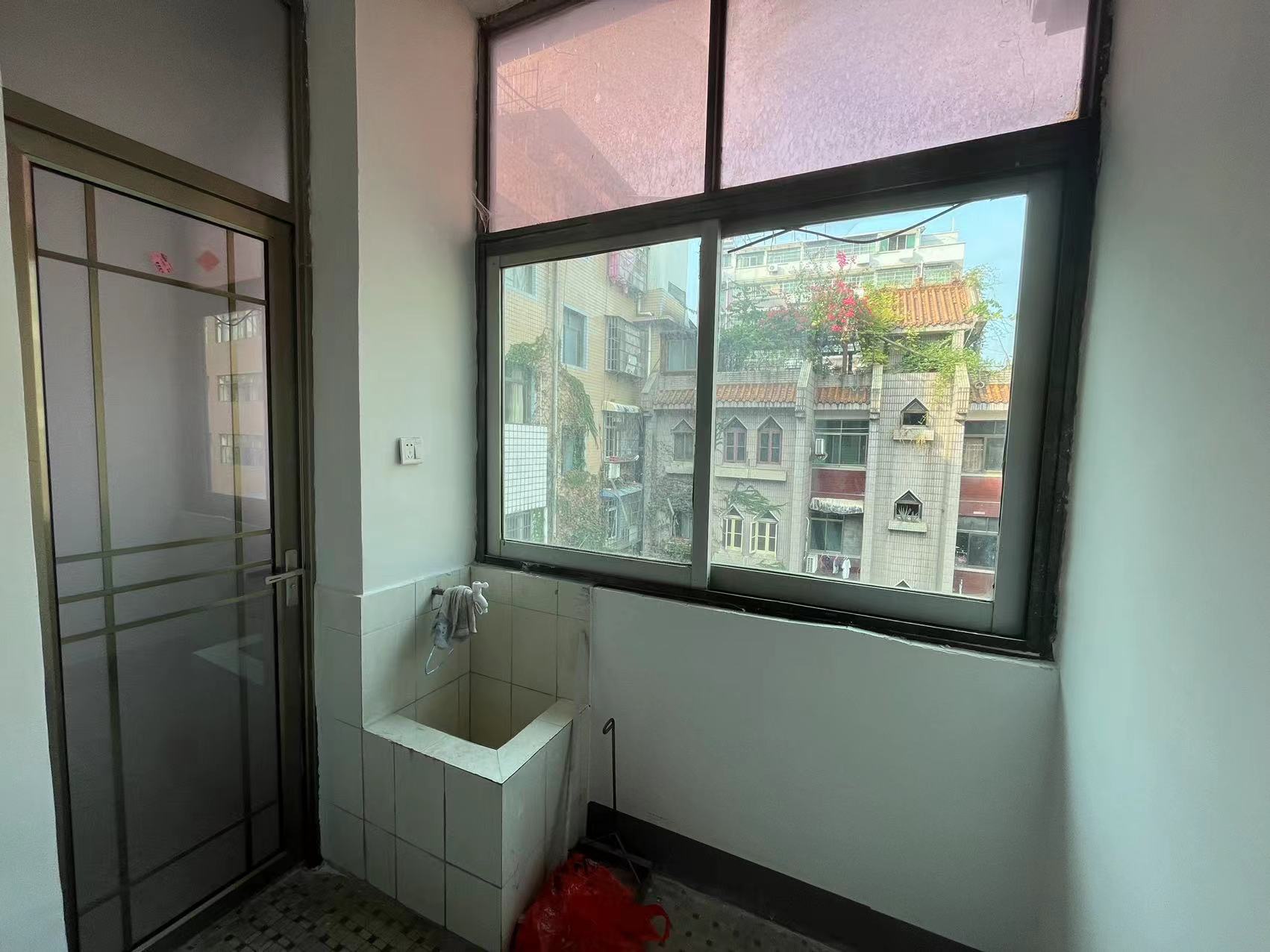 演武路散盘 3室2厅1卫 1000.00元/月 演武路散盘 3室2厅1卫 1000.00元/月室内图