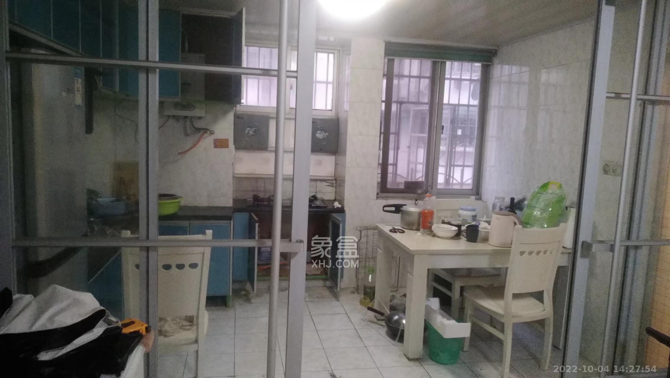 骆家坝小区  2室2厅1卫    1800.0元/月室内图