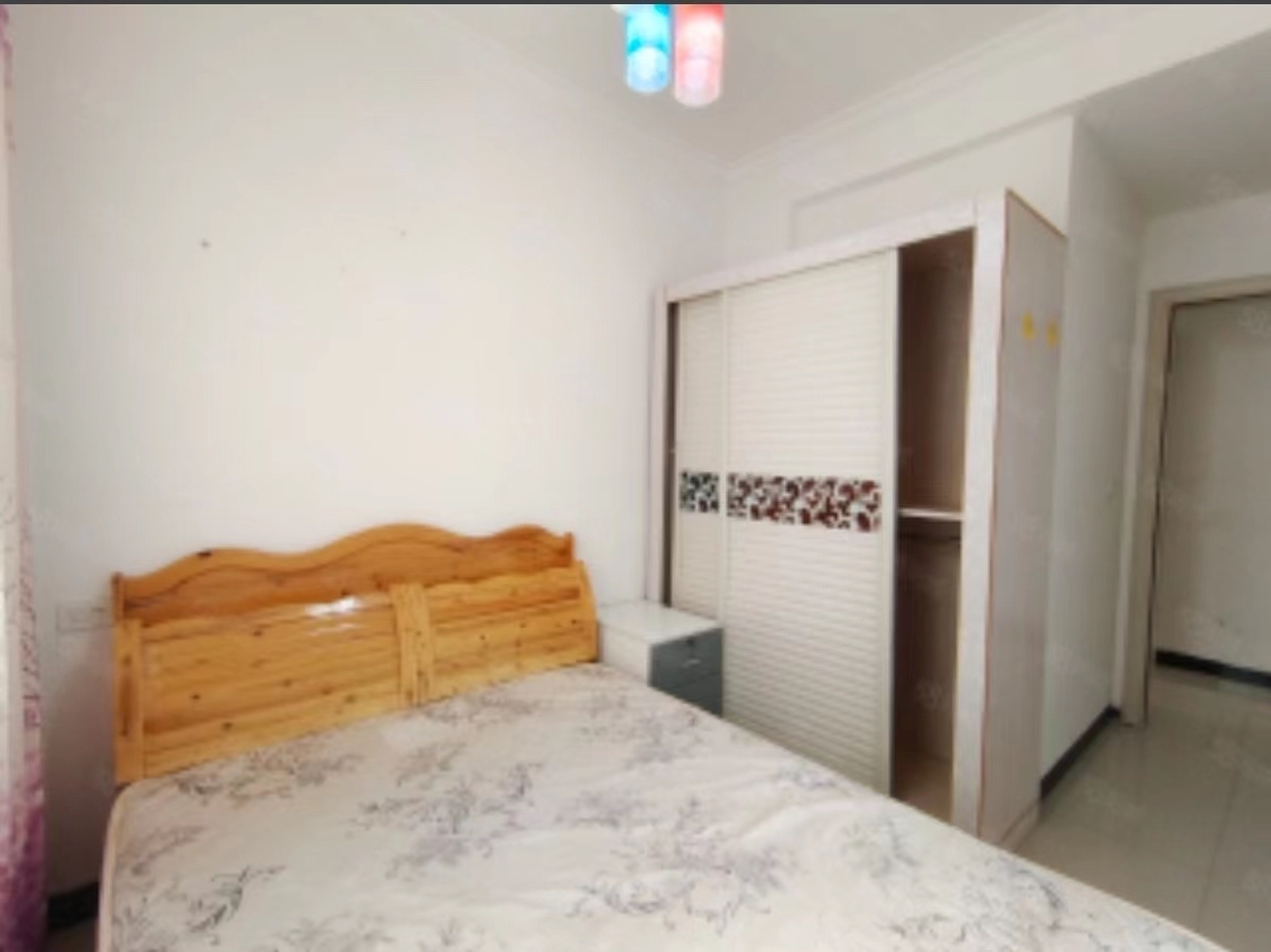 美的林城时代  2室1厅1卫   1800.00元/月室内图