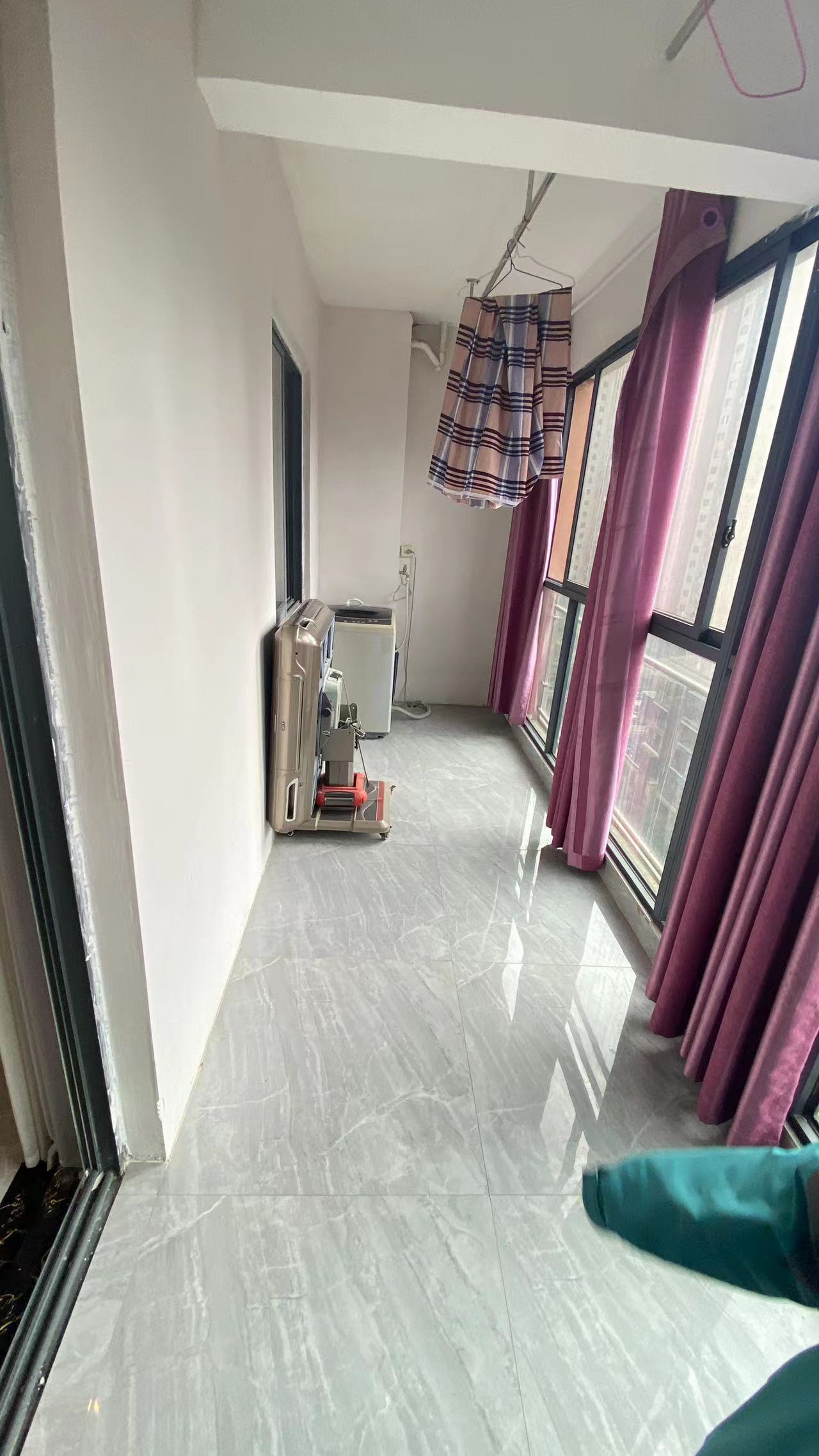 中天长岭阳光  3室2厅2卫   3600.00元/月户型图