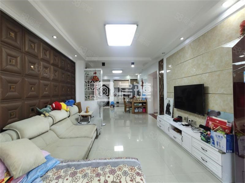中建彩虹阁  2室2厅1卫   1650.00元/月室内图1