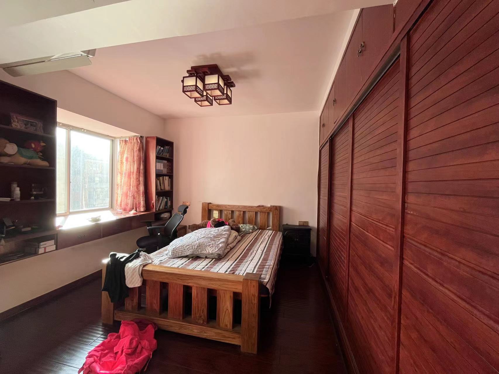 湘银三期水岸蓝郡 4室2厅2卫 70.0万 湘银三期水岸蓝郡 4室2厅2卫 70.0万室内图