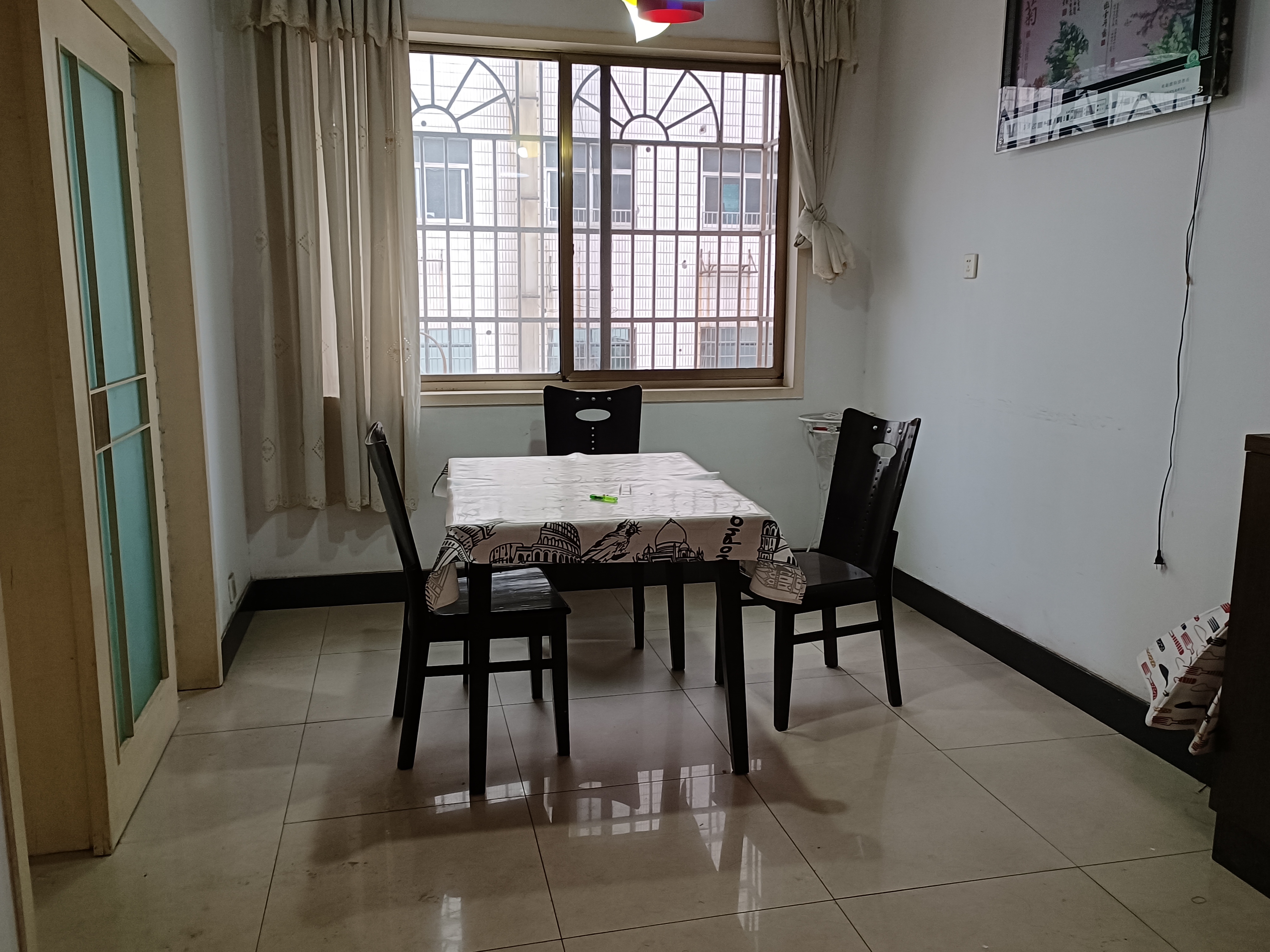 株洲华苑小区 4室2厅2卫 40.8万 株洲华苑小区 4室2厅2卫 40.8万室内图