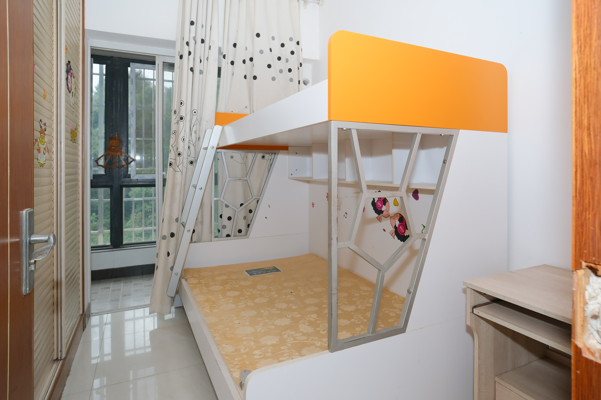 尚都花园城 3室1厅1卫 35.0万 尚都花园城 3室1厅1卫 35.0万卧室