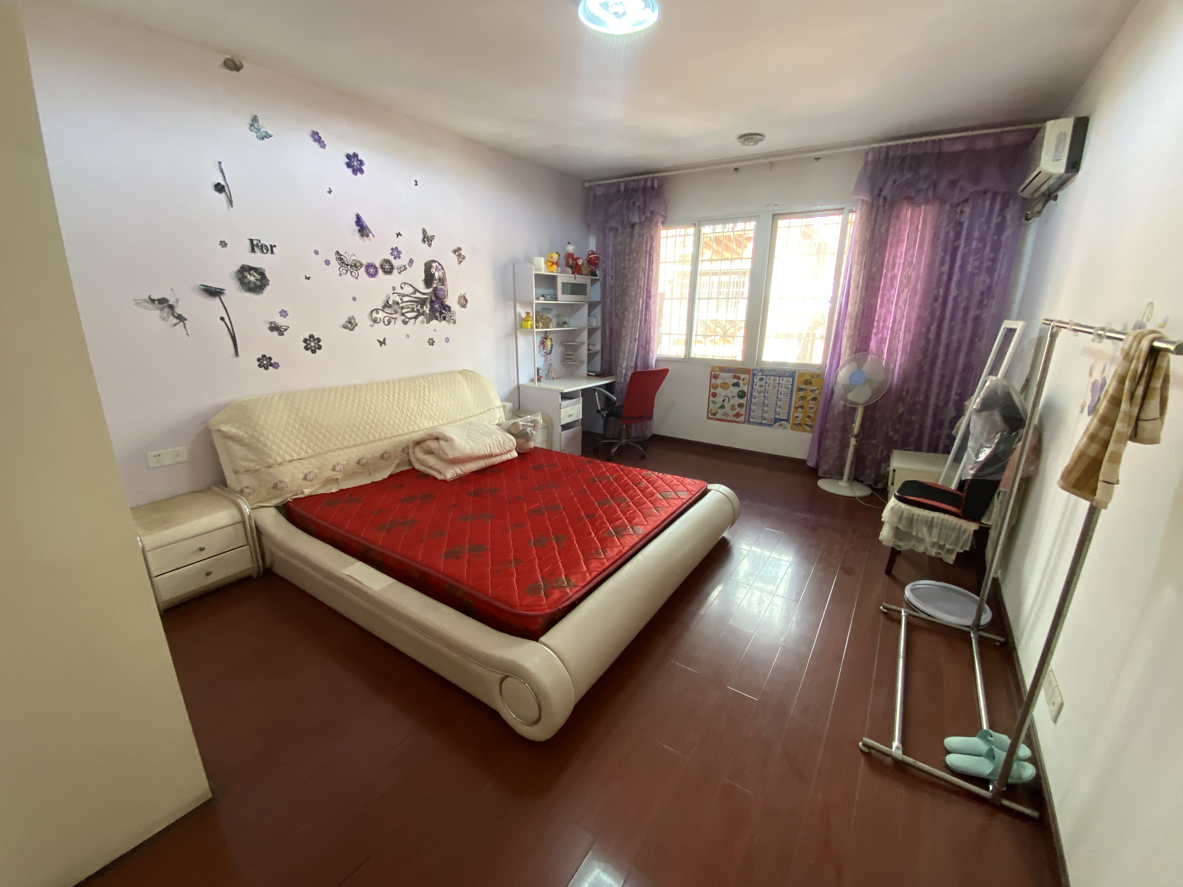 碧野华庭 3室2厅2卫 56.0万 碧野华庭 3室2厅2卫 56.0万室内图