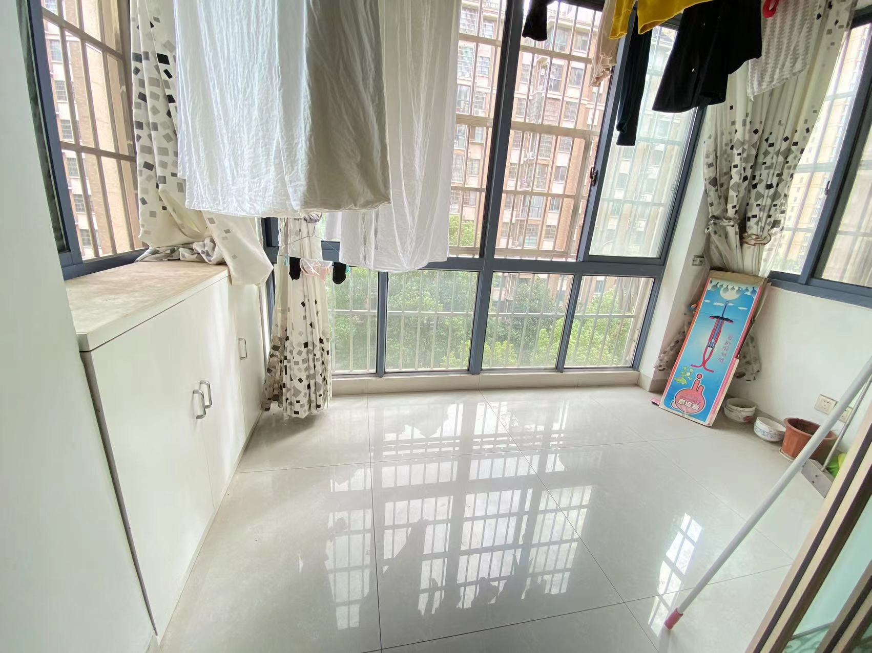 天泉一品  3室2厅1卫    69.8万 天泉一品  3室2厅1卫    69.8万室内图