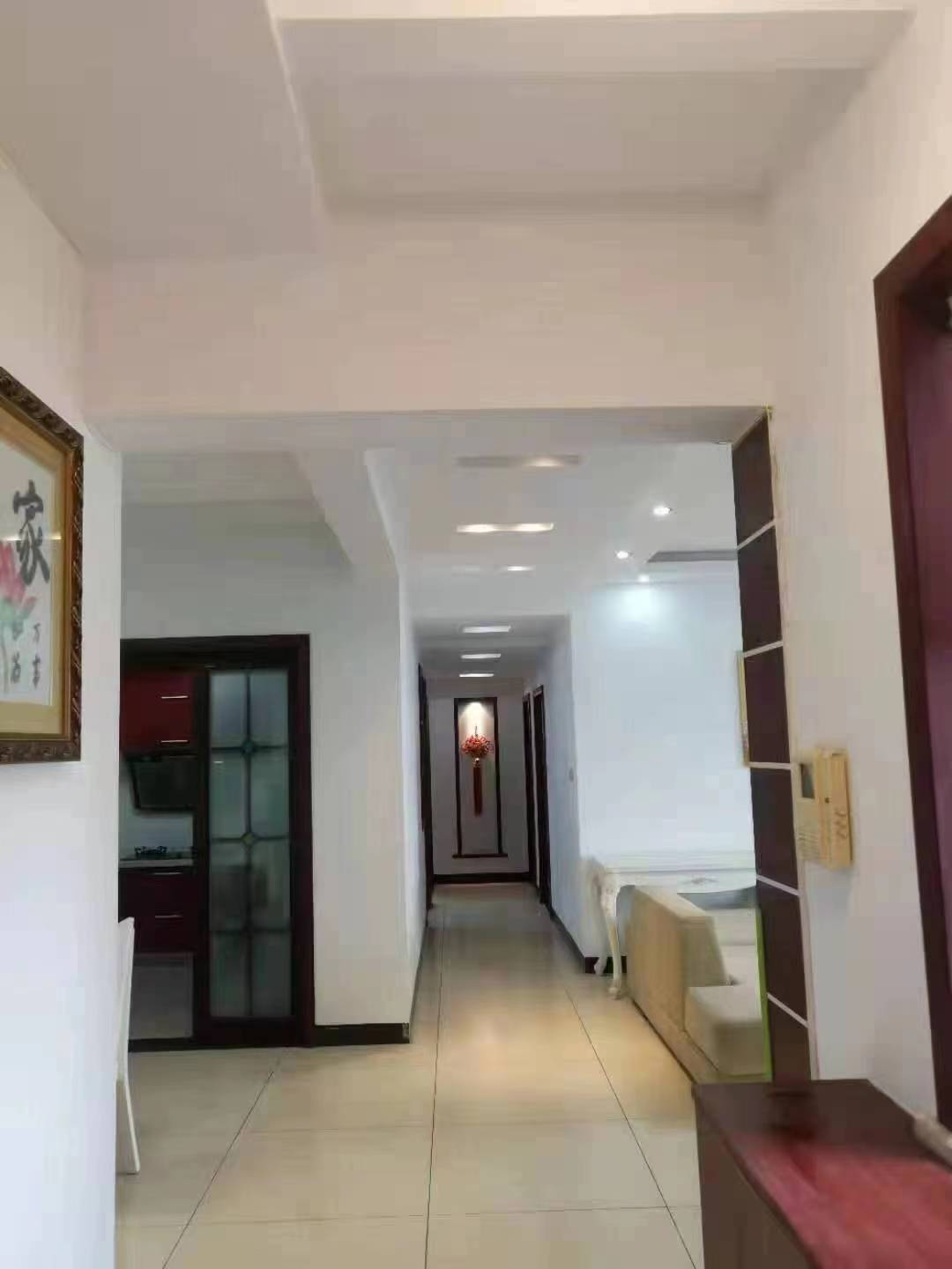 时尚新天地(平和堂) 3室2厅2卫 110.0万 时尚新天地(平和堂) 3室2厅2卫 110.0万室内图