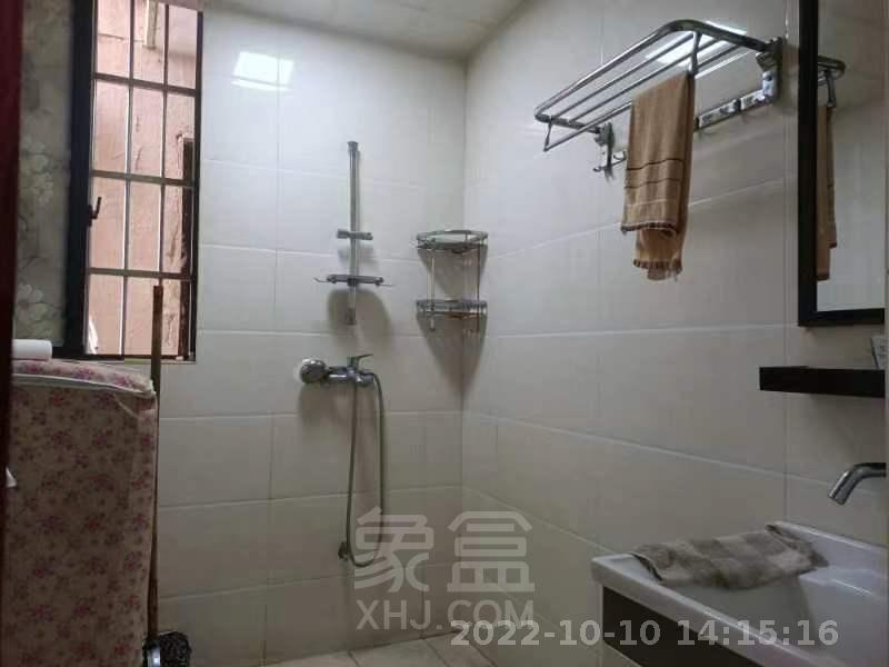 银泰财富广场  3室2厅2卫   2400.00元/月室内图