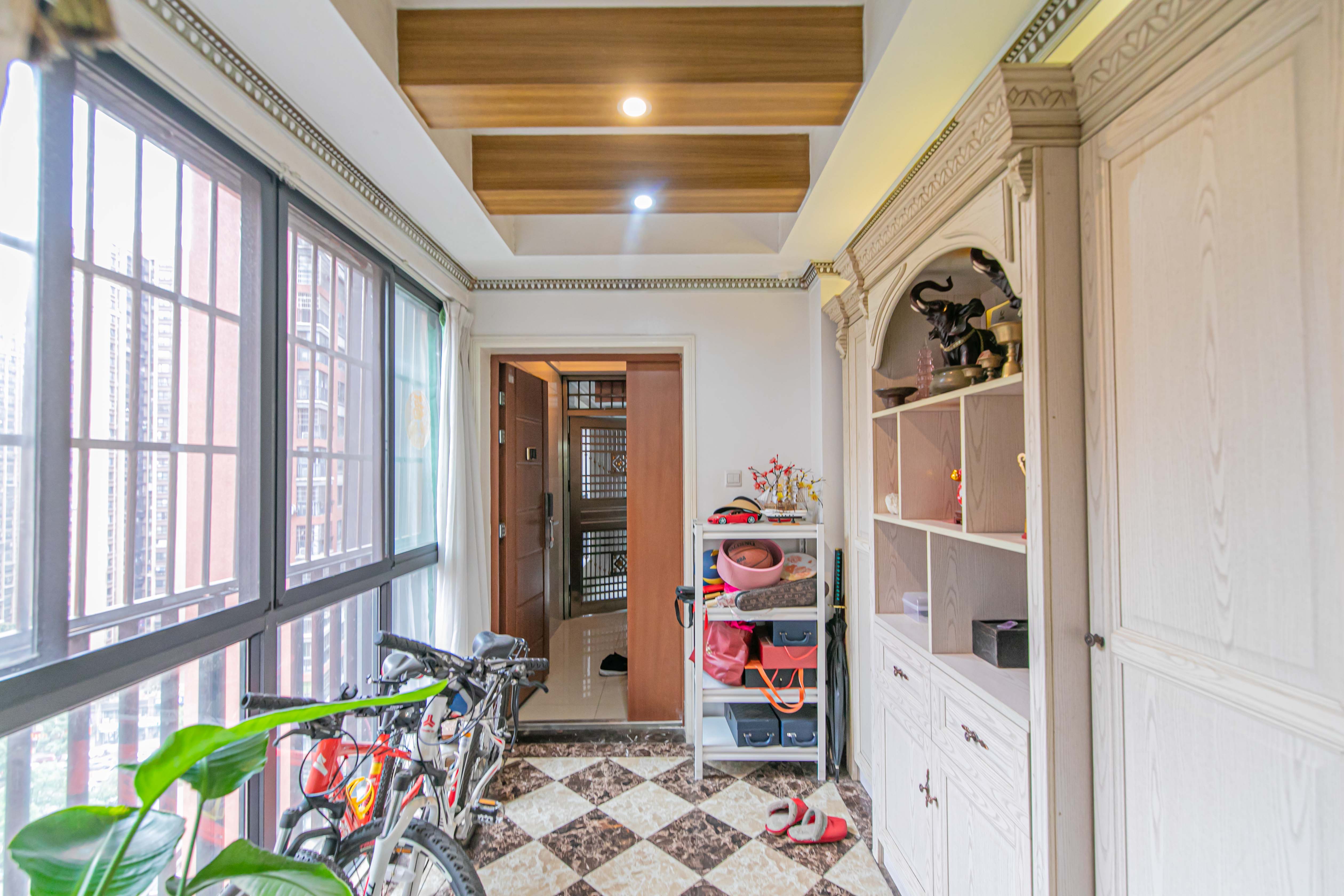 华润凤凰城二期 5室2厅2卫 148.0万 华润凤凰城二期 5室2厅2卫 148.0万其他