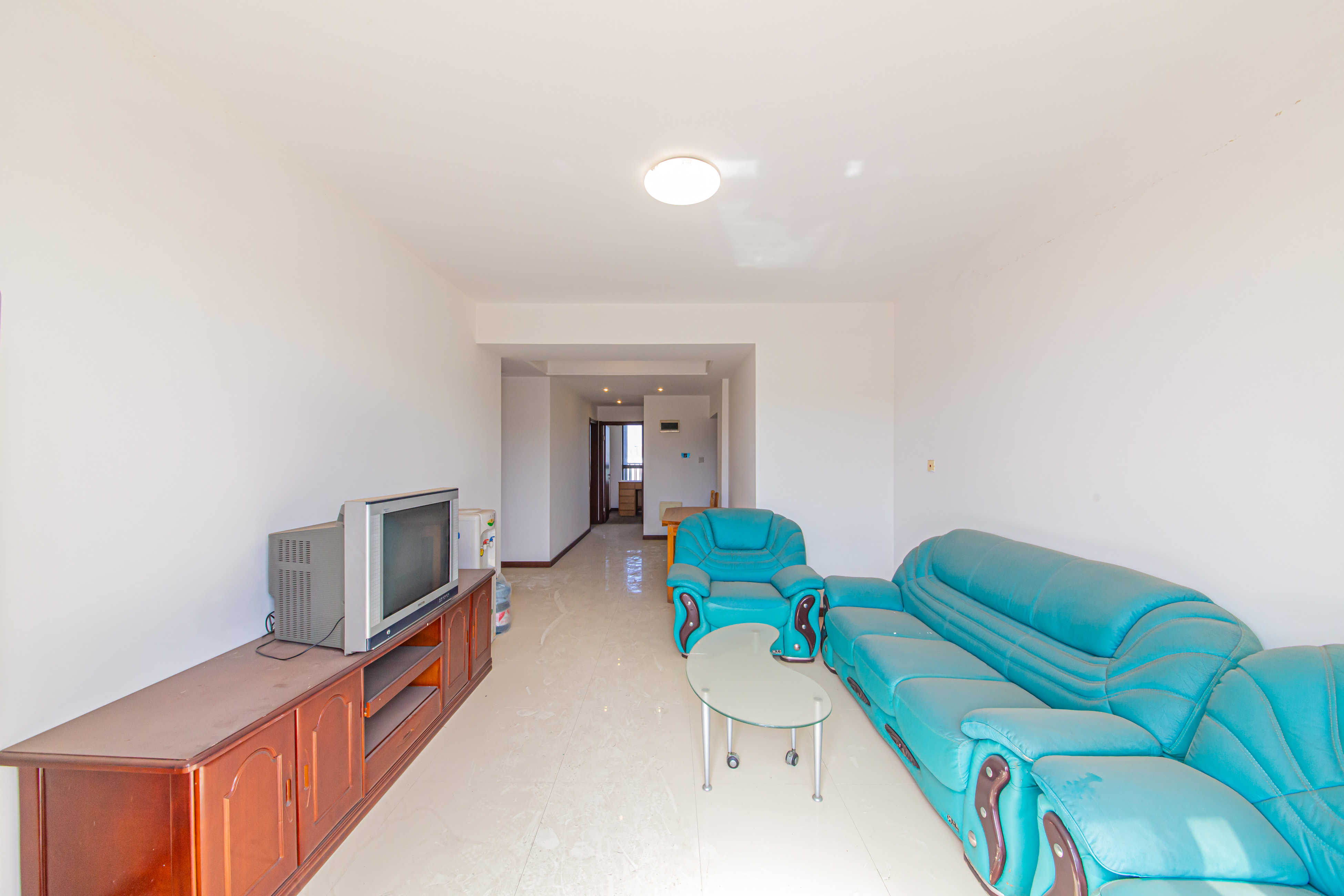 绿地公馆（绿地名邸）  3室2厅1卫    94.99万客厅