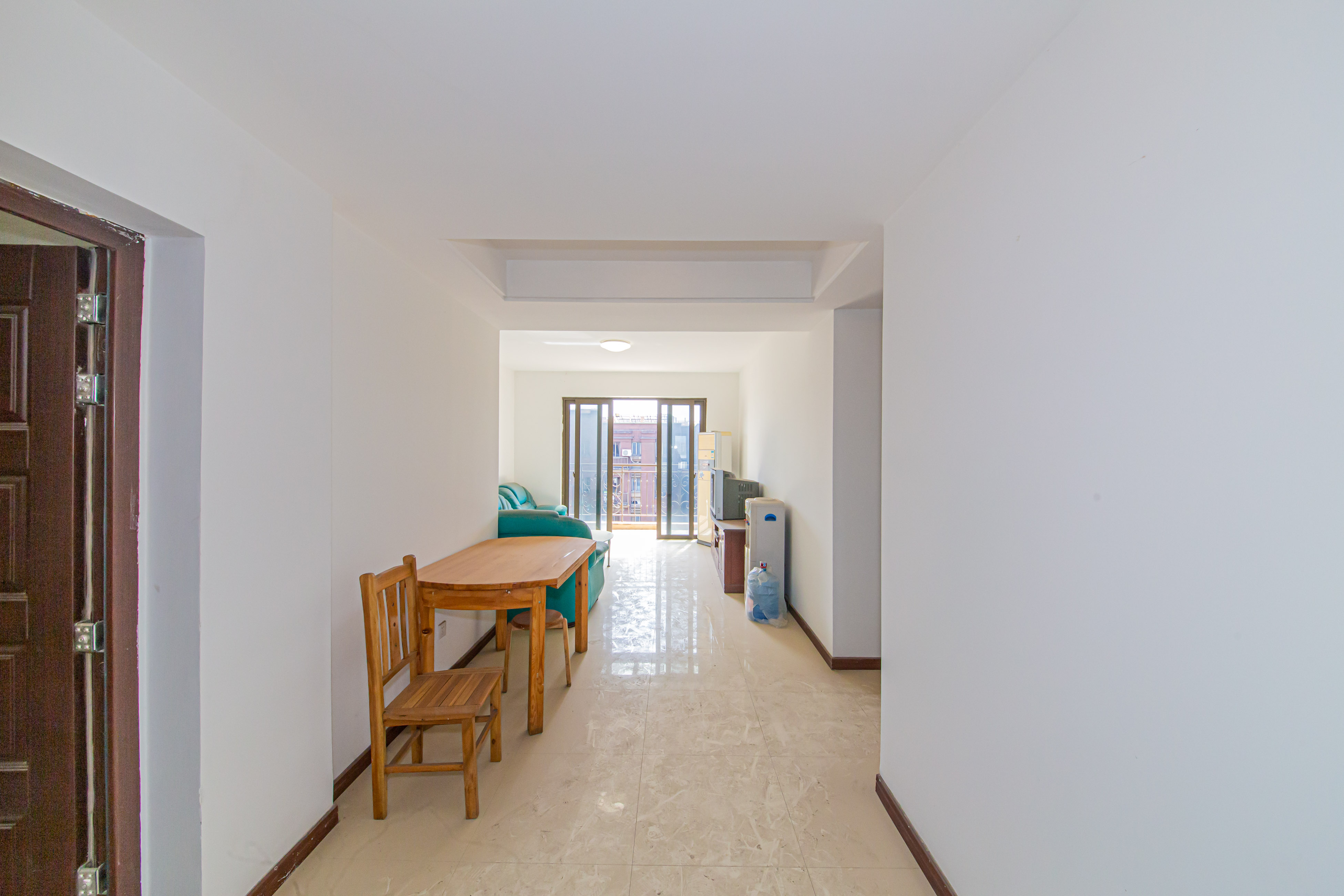 绿地公馆（绿地名邸）  3室2厅1卫    94.99万客厅