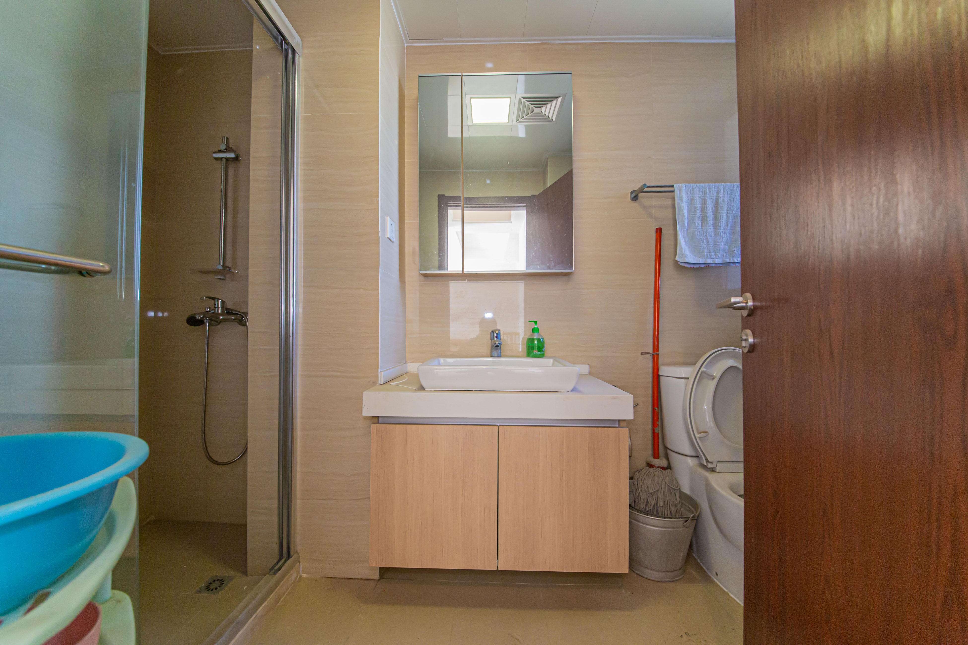 绿地公馆（绿地名邸）  3室2厅1卫    94.99万卫生间