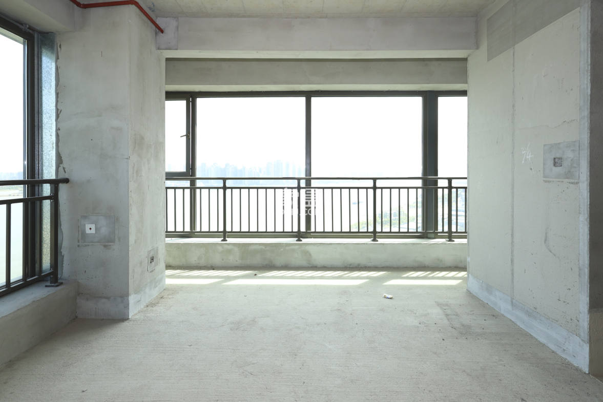 远洋外滩壹号  4室2厅3卫    406.0万 远洋外滩壹号  4室2厅3卫    406.0万卧室