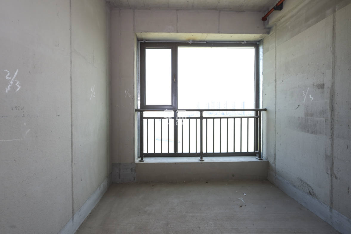 远洋外滩壹号  4室2厅3卫    406.0万 远洋外滩壹号  4室2厅3卫    406.0万卧室